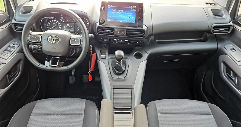Toyota Proace City Verso cena 99900 przebieg: 38343, rok produkcji 2021 z Błonie małe 326